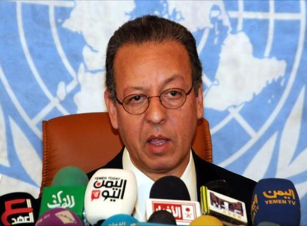 توقف الحوار اليمني وبن عمر يغادر صنعاء